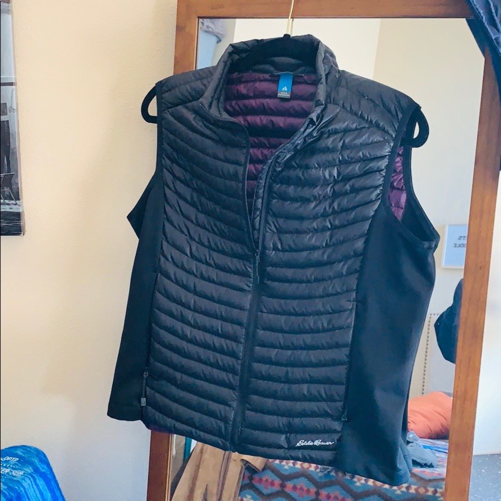 Black Eddie Bauer vest